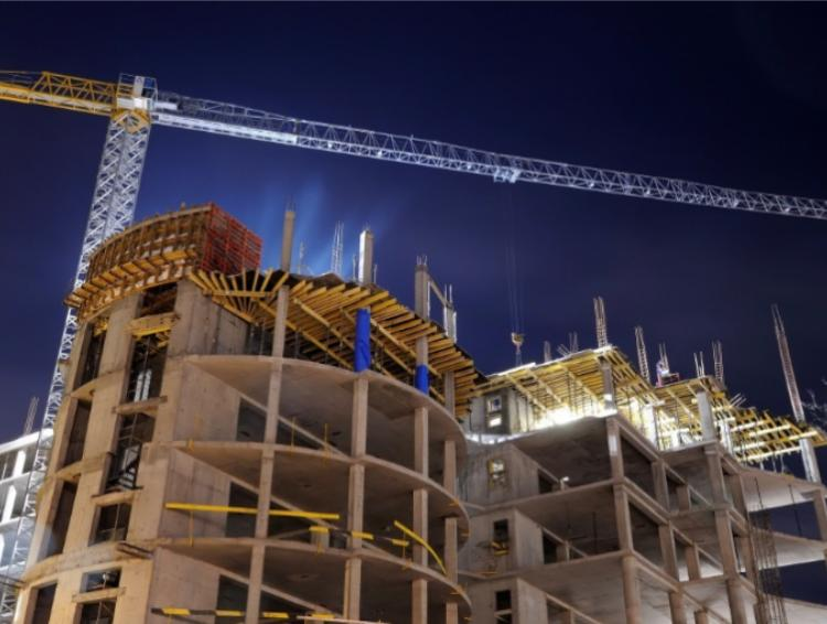 Hilton Batumi gece betonarme yapı uygulaması